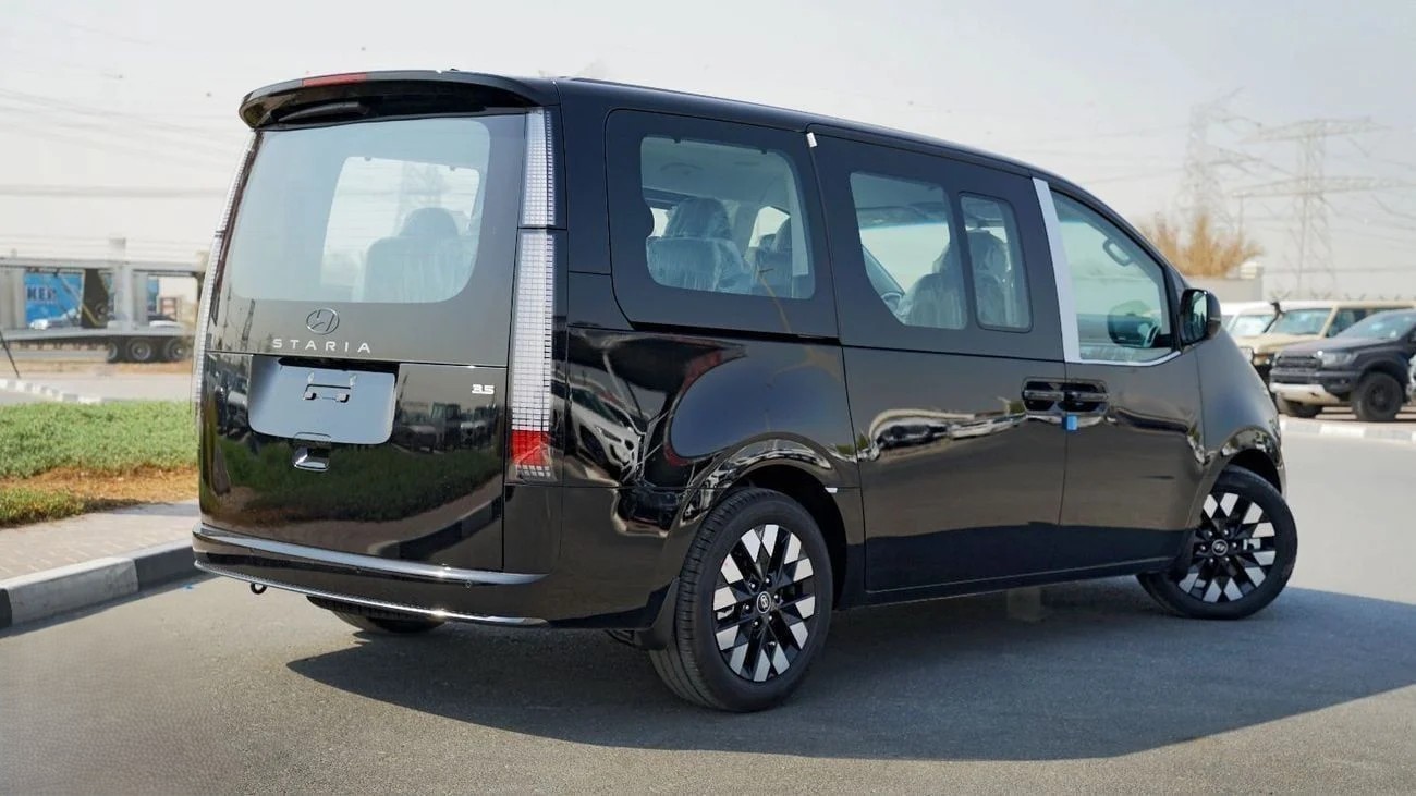 Hyundai Staria 3.5L Executive 9 Seater 2026 black