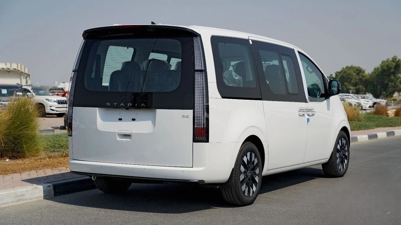 Hyundai Staria 3.5L Executive 9 Seater 2026