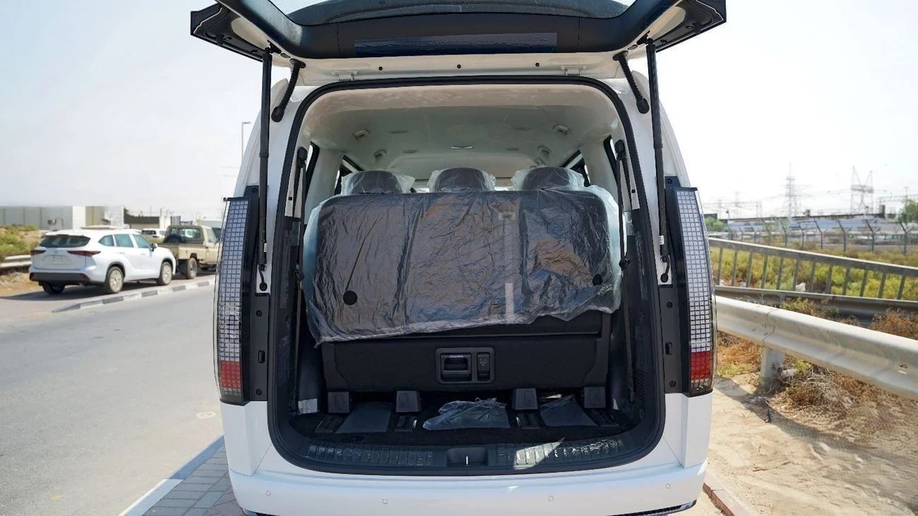 Hyundai Staria 3.5L Executive 9 Seater 2026