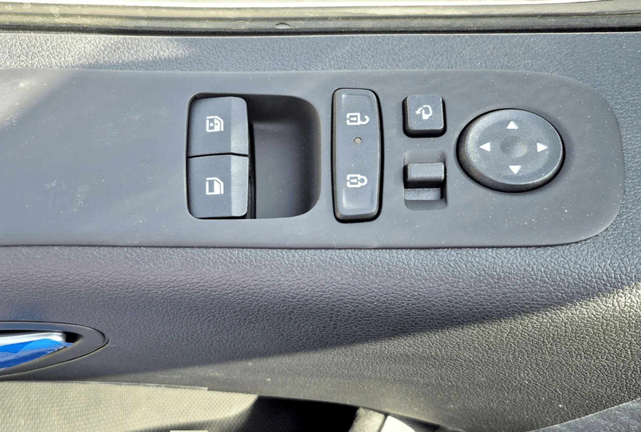 Hyundai Staria (US4) 11 SEATER PREMIER AT 2.2l -2026 - black