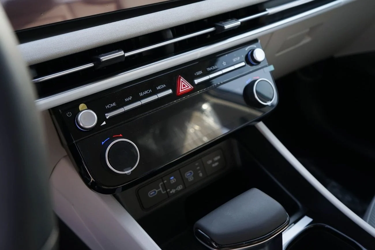 HYUNDAI TUCSON 2.0L PREMIUM MODEL 2026