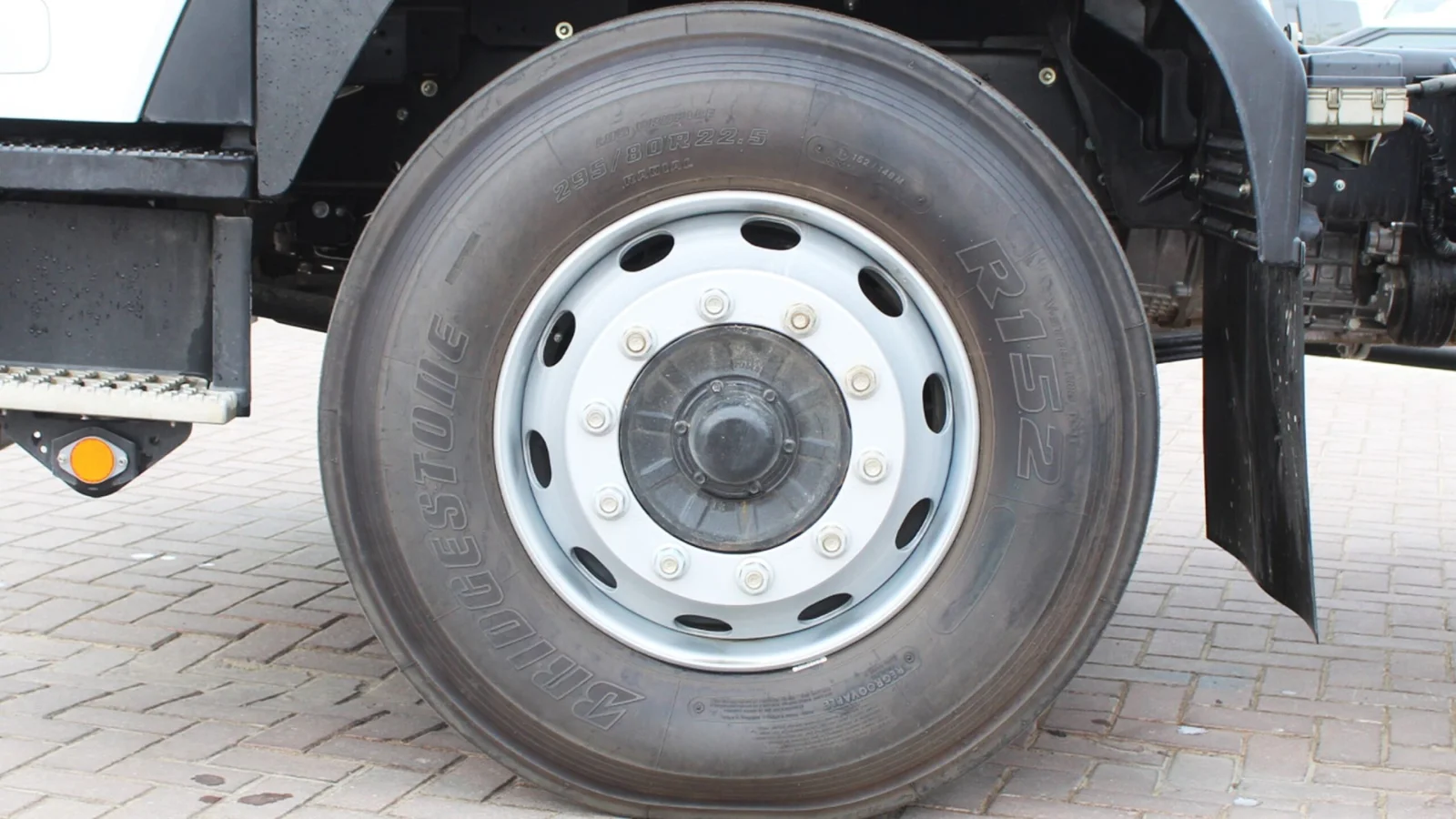 ISUZU FVR 34Q 7790 cc (13 TON) CHASSIS MT