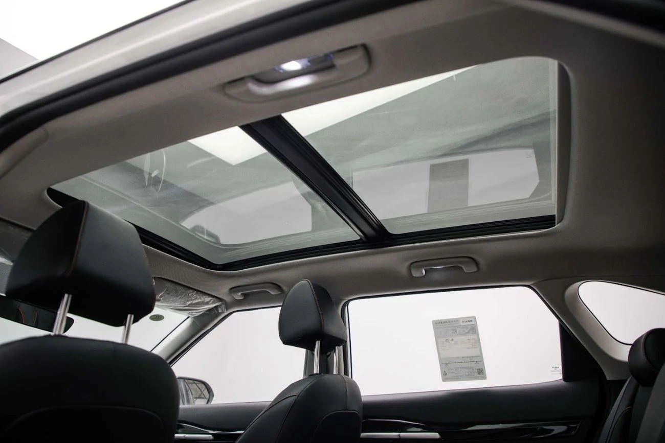 Kia Seltos Luxury 1.5L - White Inside Black 2026