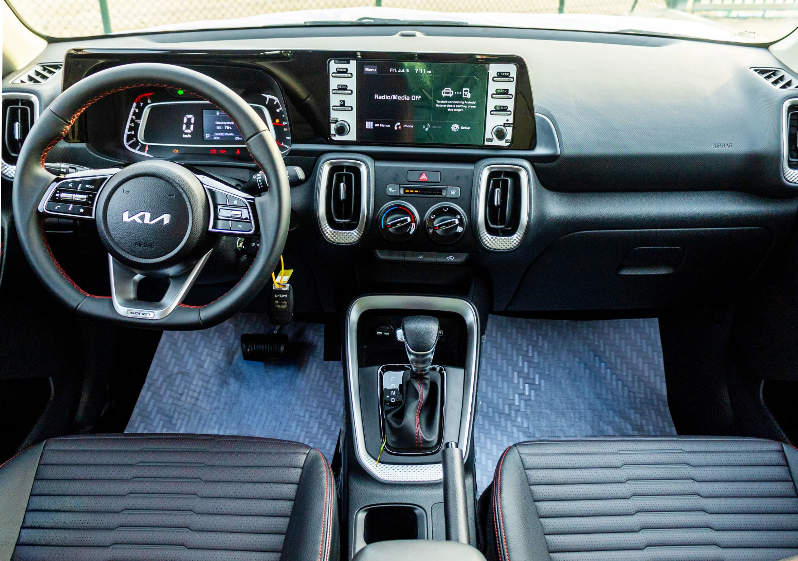 Kia Sonet GLS