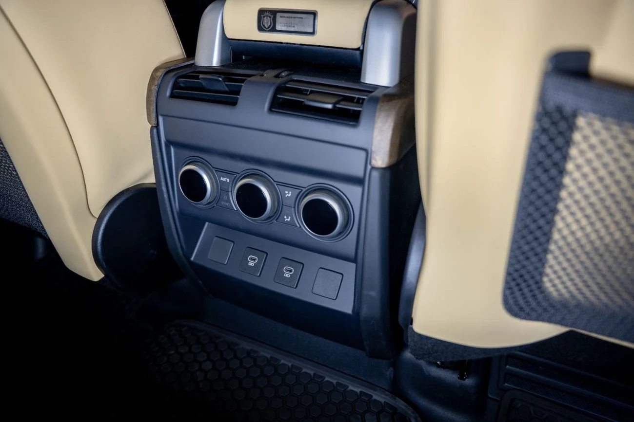 Land Rover Defender 110 HSE P400 _3.0L 2025