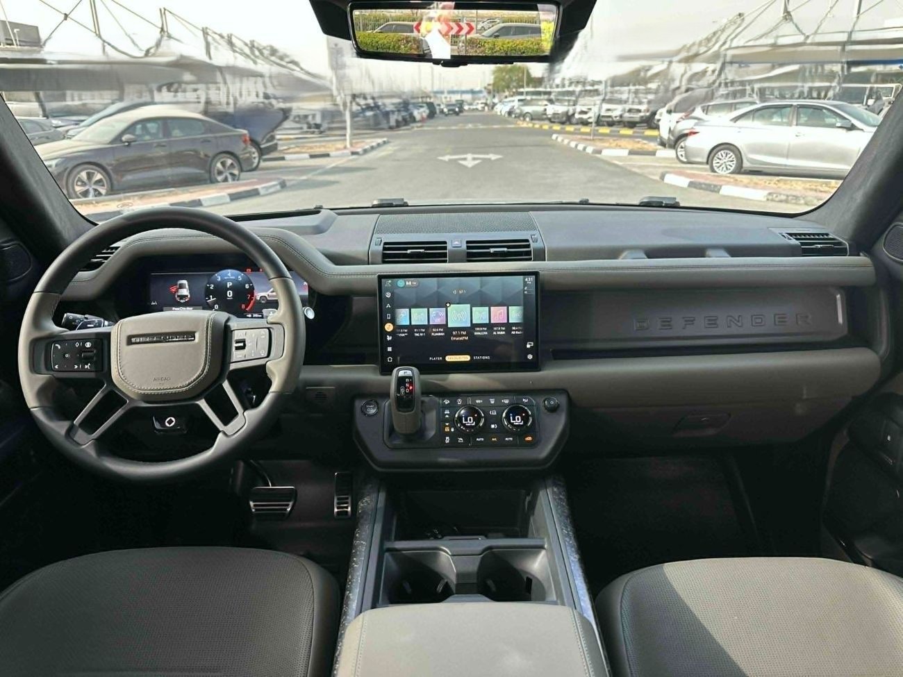 Land Rover Defender  GREEN _2025