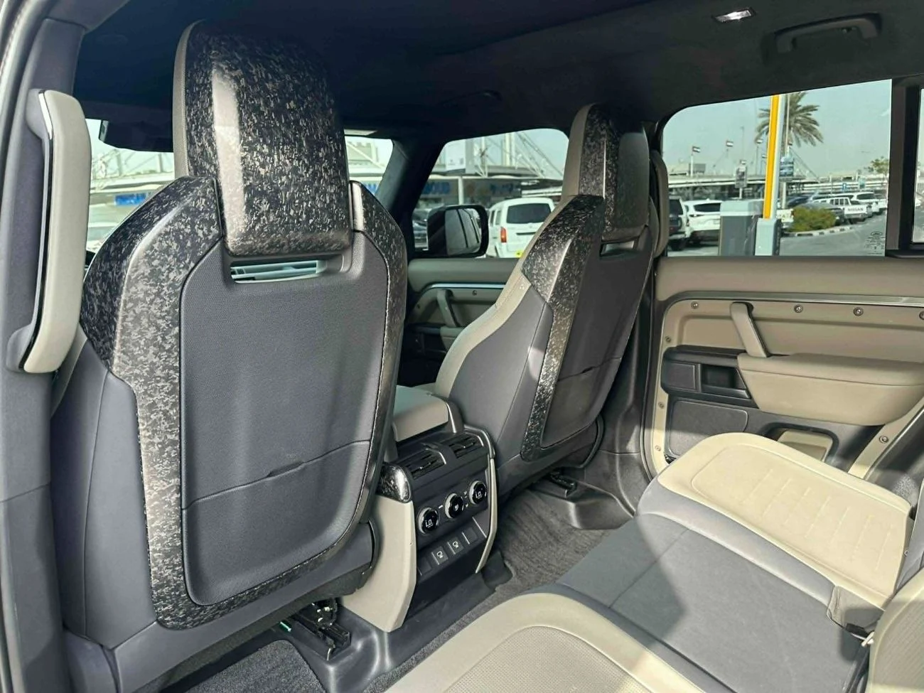 Land Rover Defender  GREEN _2025