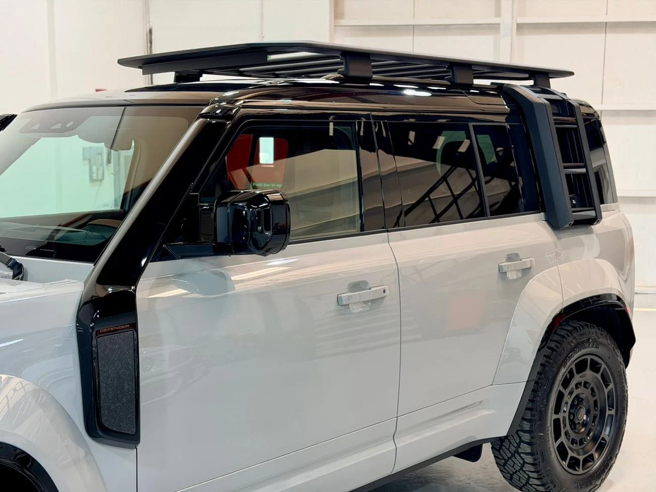 Land Rover Defender OCTA V8 2026