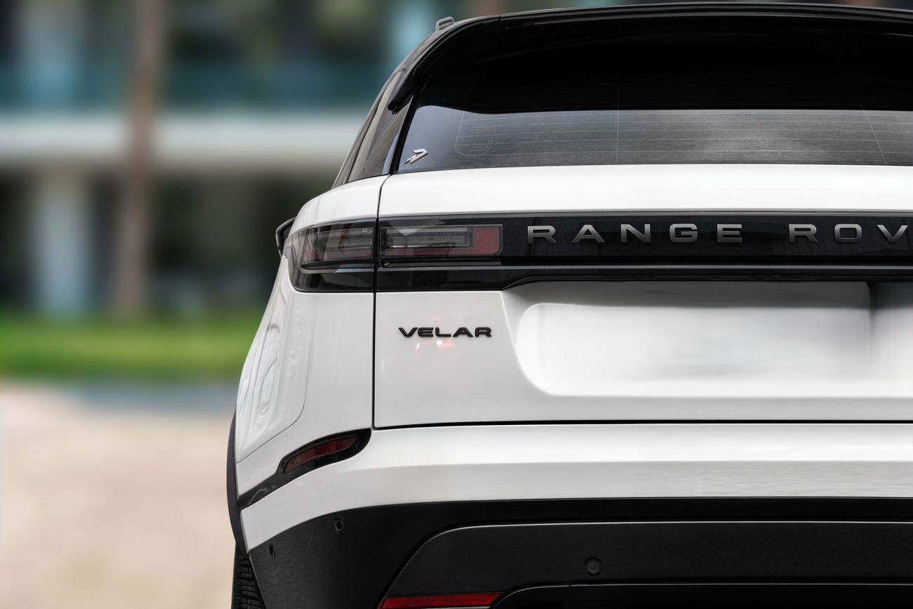 Land Rover Range Rover Velar  R-Dynamic SE _2025