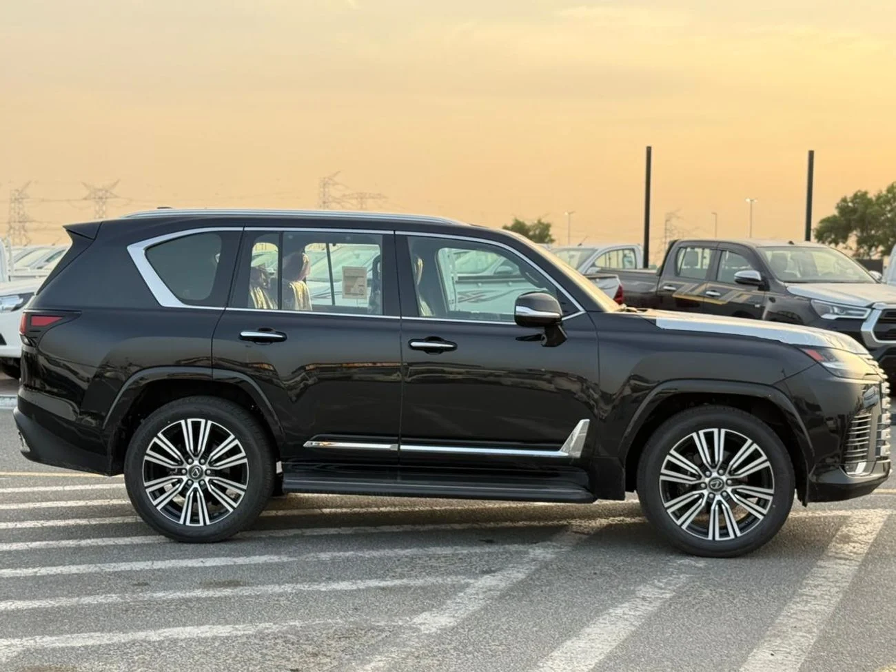 Lexus LX 600 2026 Signature 3.5L AT Petrol (Black)