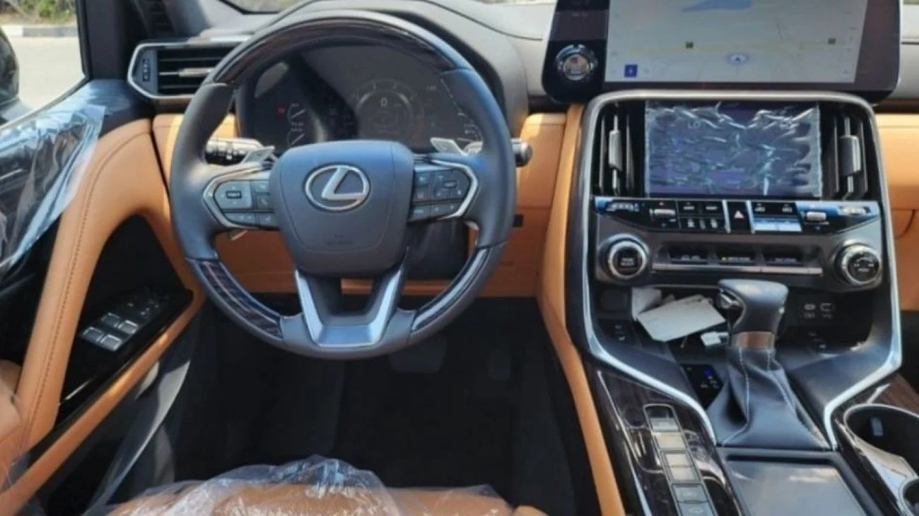Lexus LX600 3.5L V6 PRESTIGE