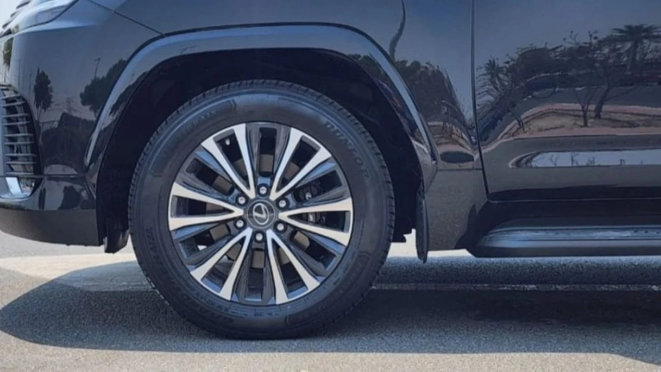 Lexus LX600 3.5L V6 PRESTIGE