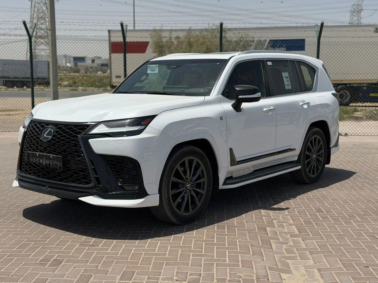 LEXUS LX600 Fsport 3.5L twin turbo Model 2026 _WHITE