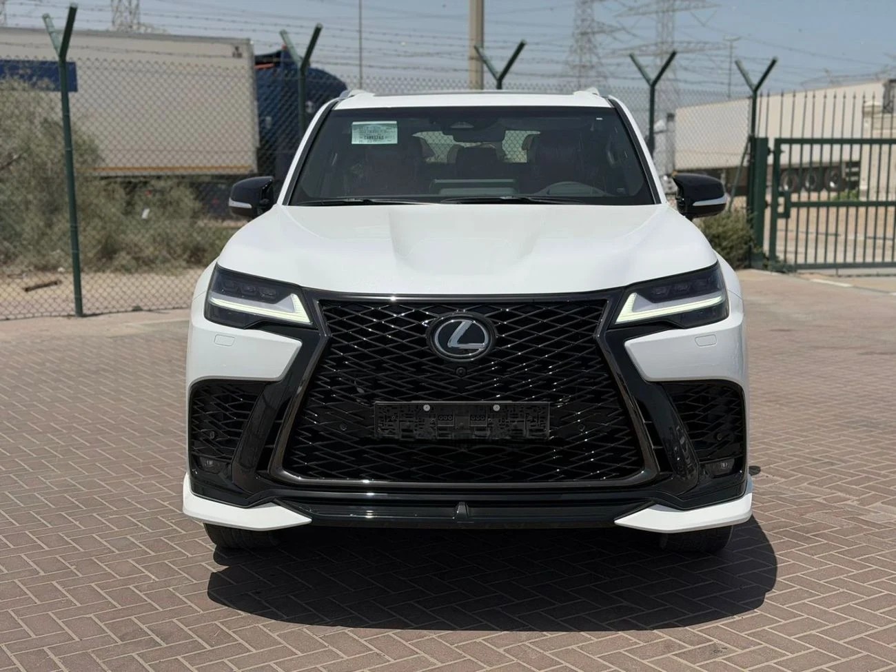 LEXUS LX600 Fsport 3.5L twin turbo Model 2026 _WHITE