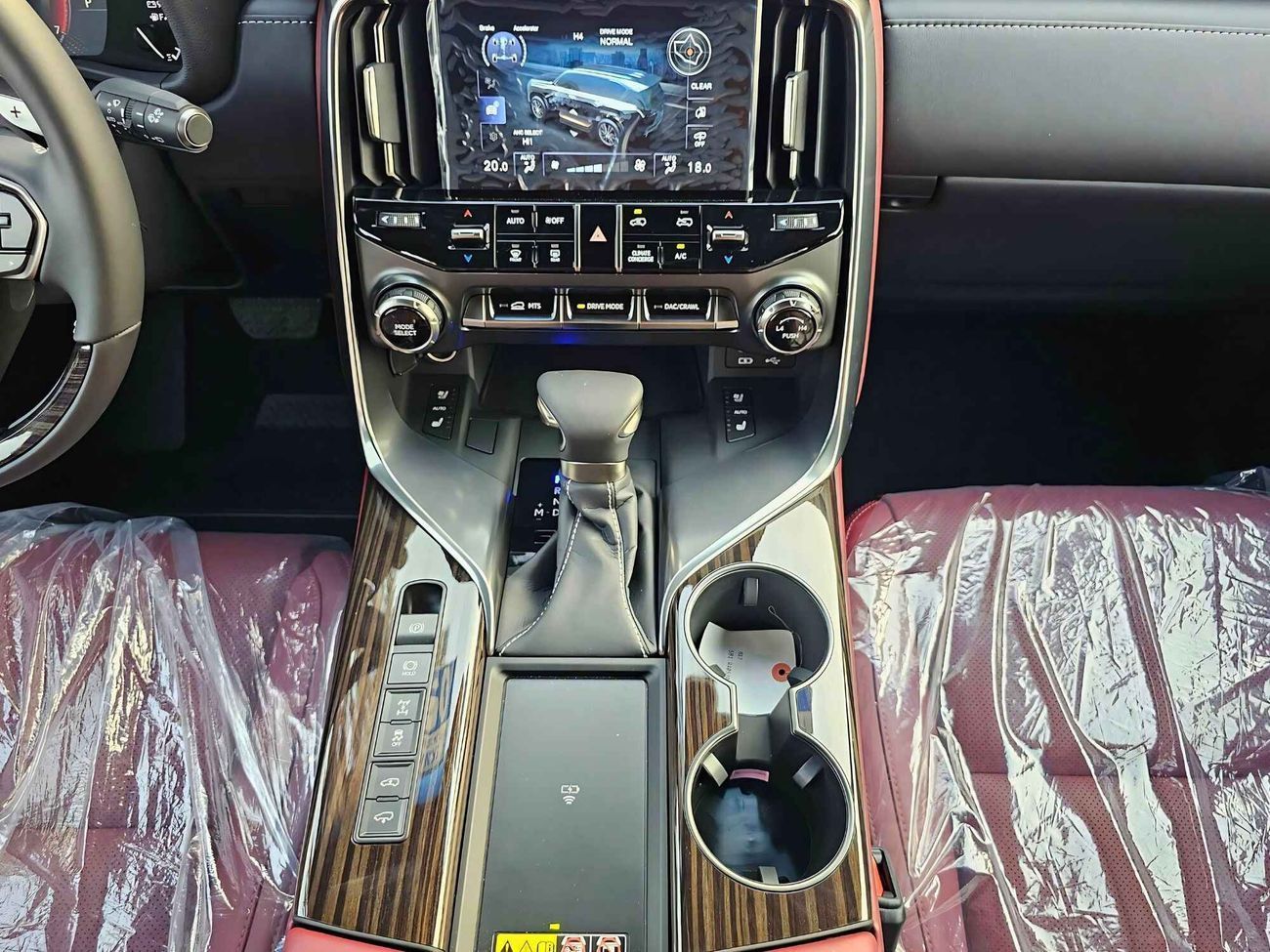 Lexus LX600 URBAN 3.5L V6 _2025