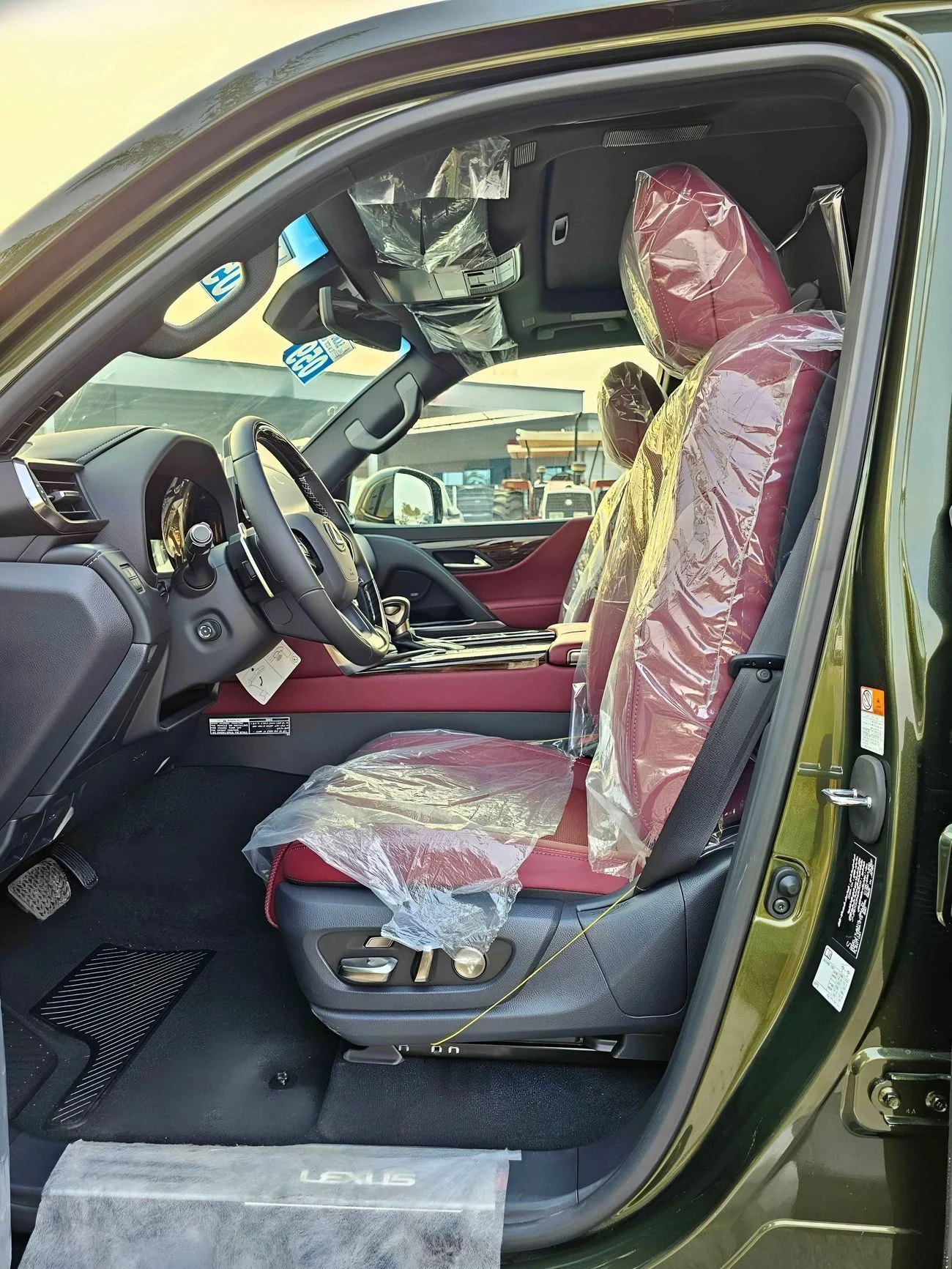 Lexus LX600 URBAN 3.5L V6 _2025