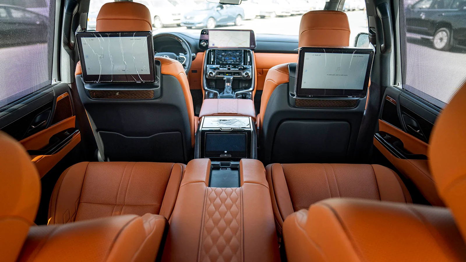 LEXUS LX600 VIP 3.5P AT MY2025 – BLACK