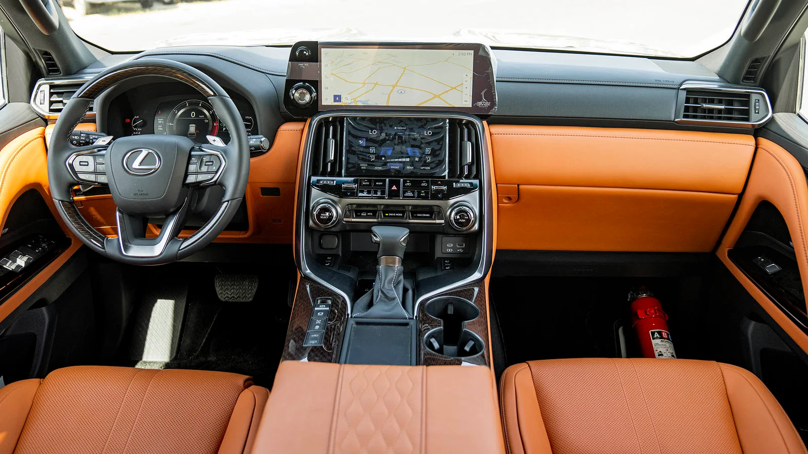 LEXUS LX600 VIP 3.5P AT MY2025 – BLACK