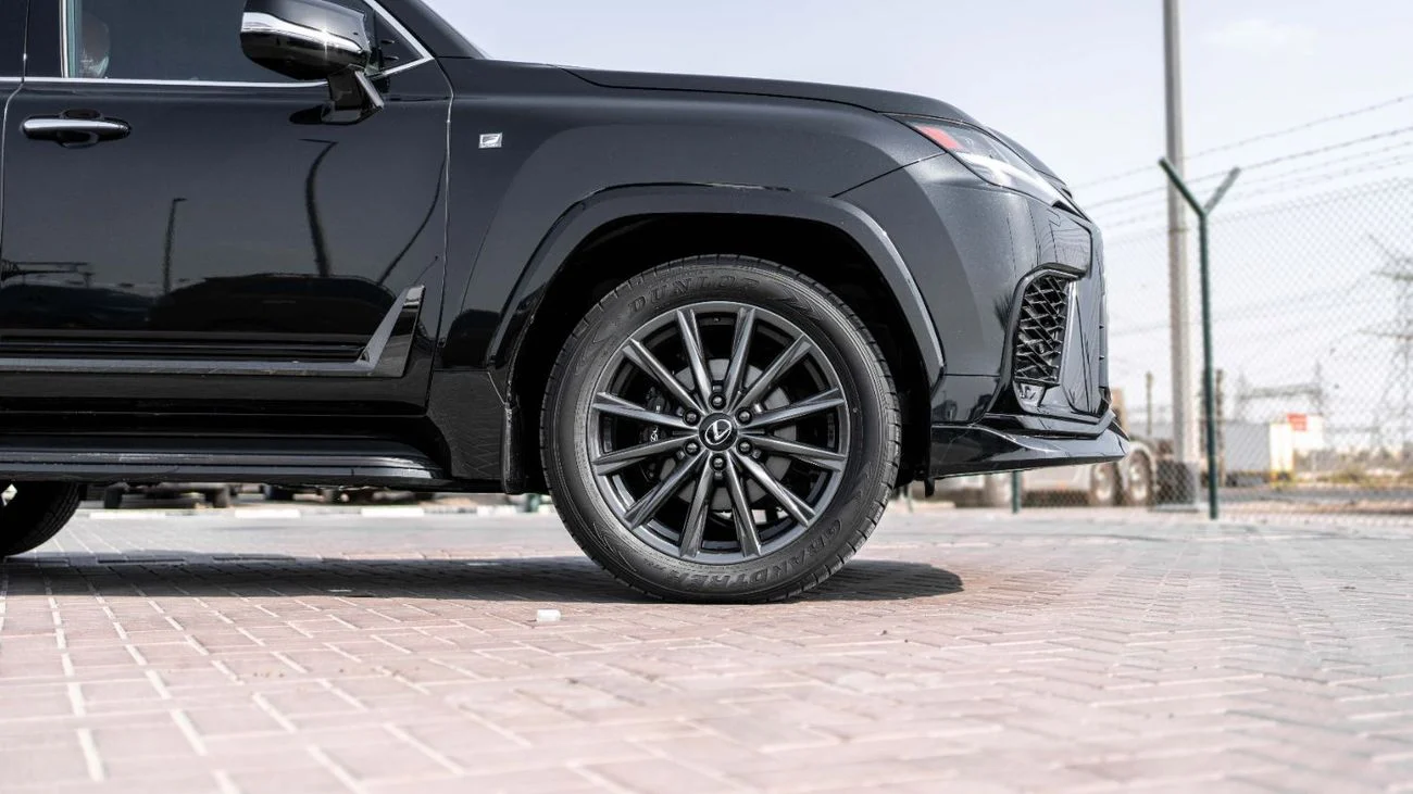 Lexus LX700h F-Sport 3.5L AT Hybrid 2026