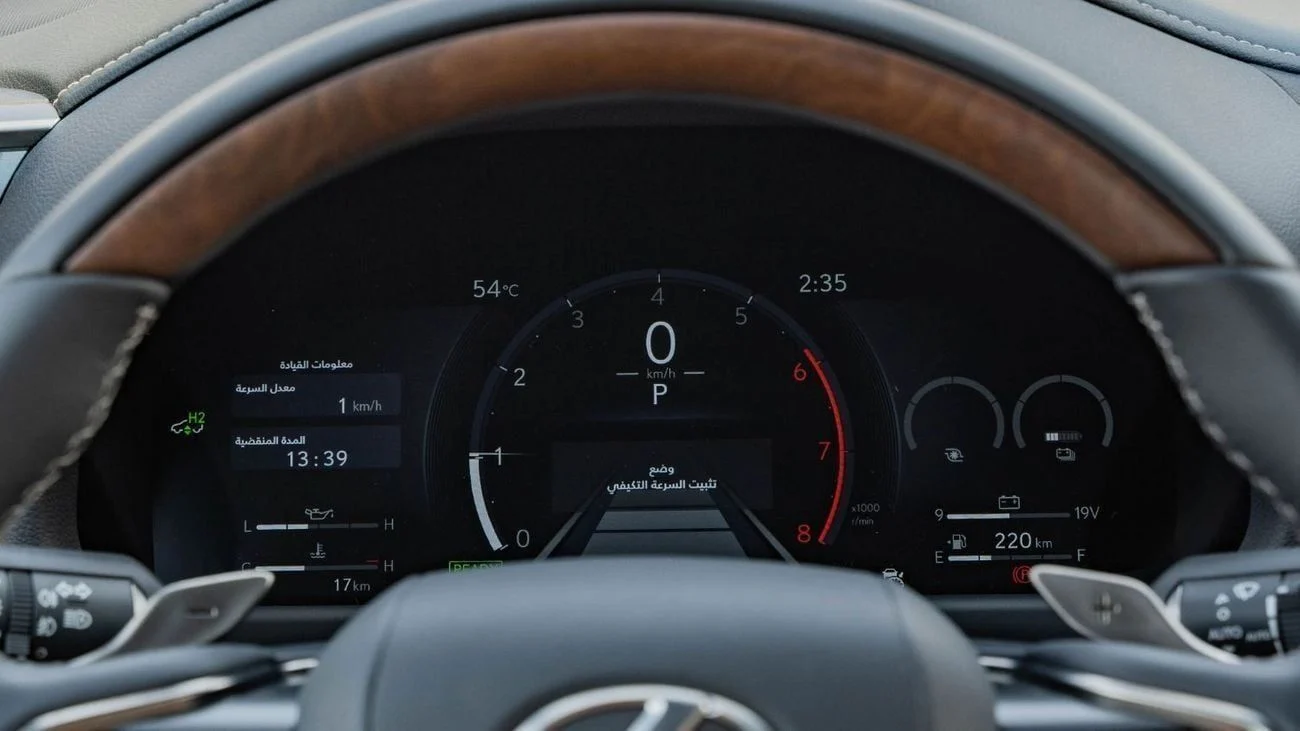 Lexus LX700h Signature 3.5L AT Hybrid 2026 _ black