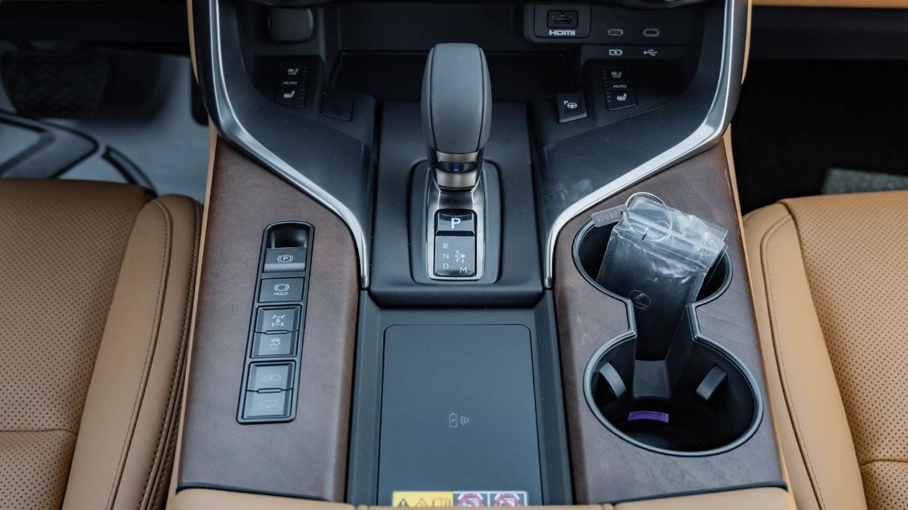 Lexus LX700h Signature 3.5L AT Hybrid 2026 _ black