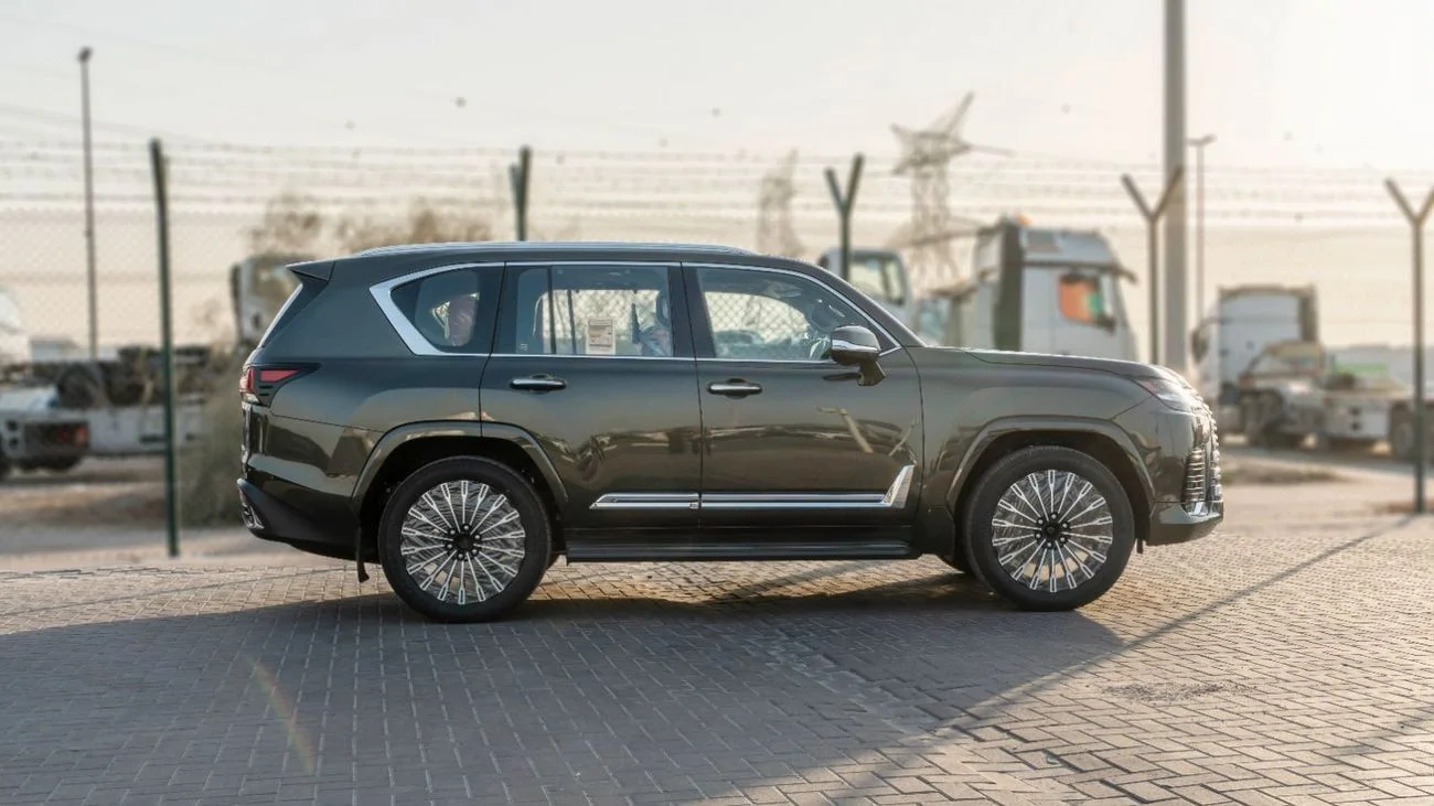 Lexus LX700h VIP 3.5L hybrid 2026