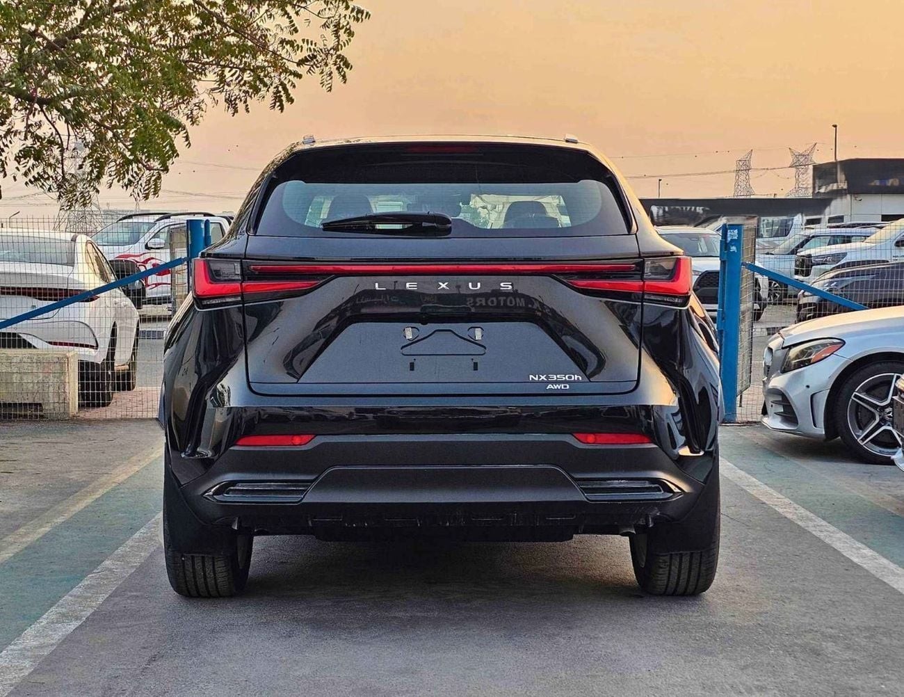 Lexus NX 350h HEV HYBRID LUXURY  2.5L V4 AWD