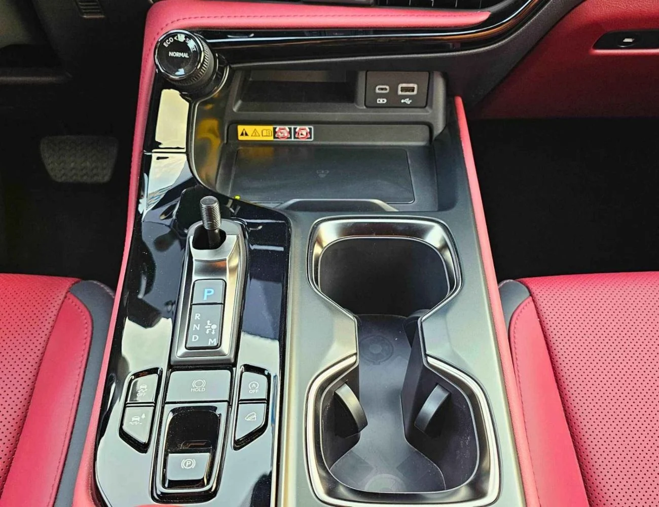 Lexus NX350 ELITE, OM / 2.4L PETROL