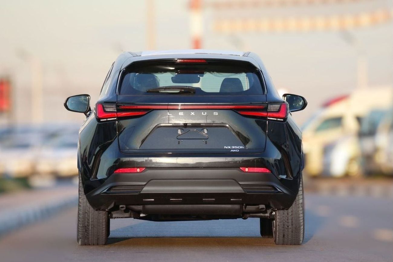 Lexus NX350h 2025 at black