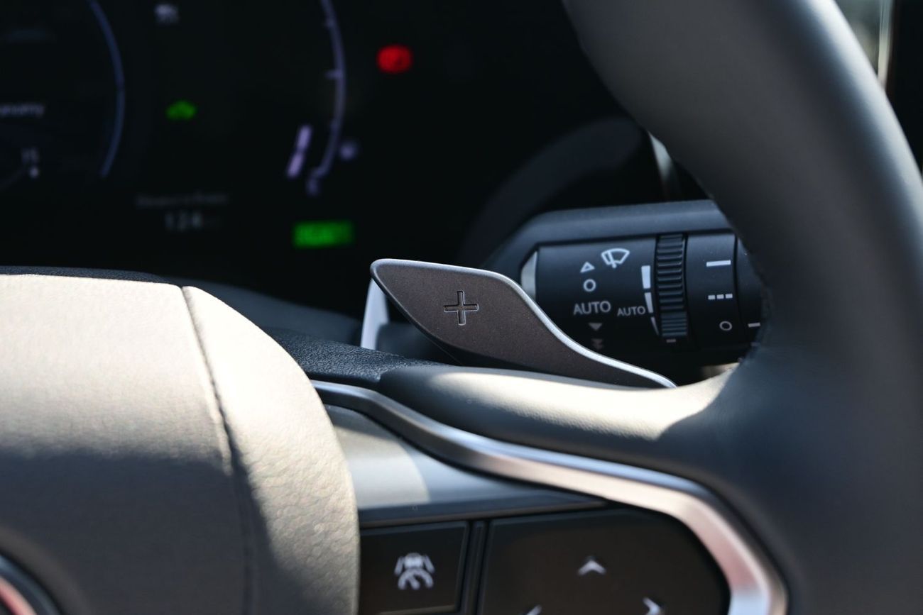 Lexus NX350h Platinum 2.5L Hybrid AWD, Model 2025 black