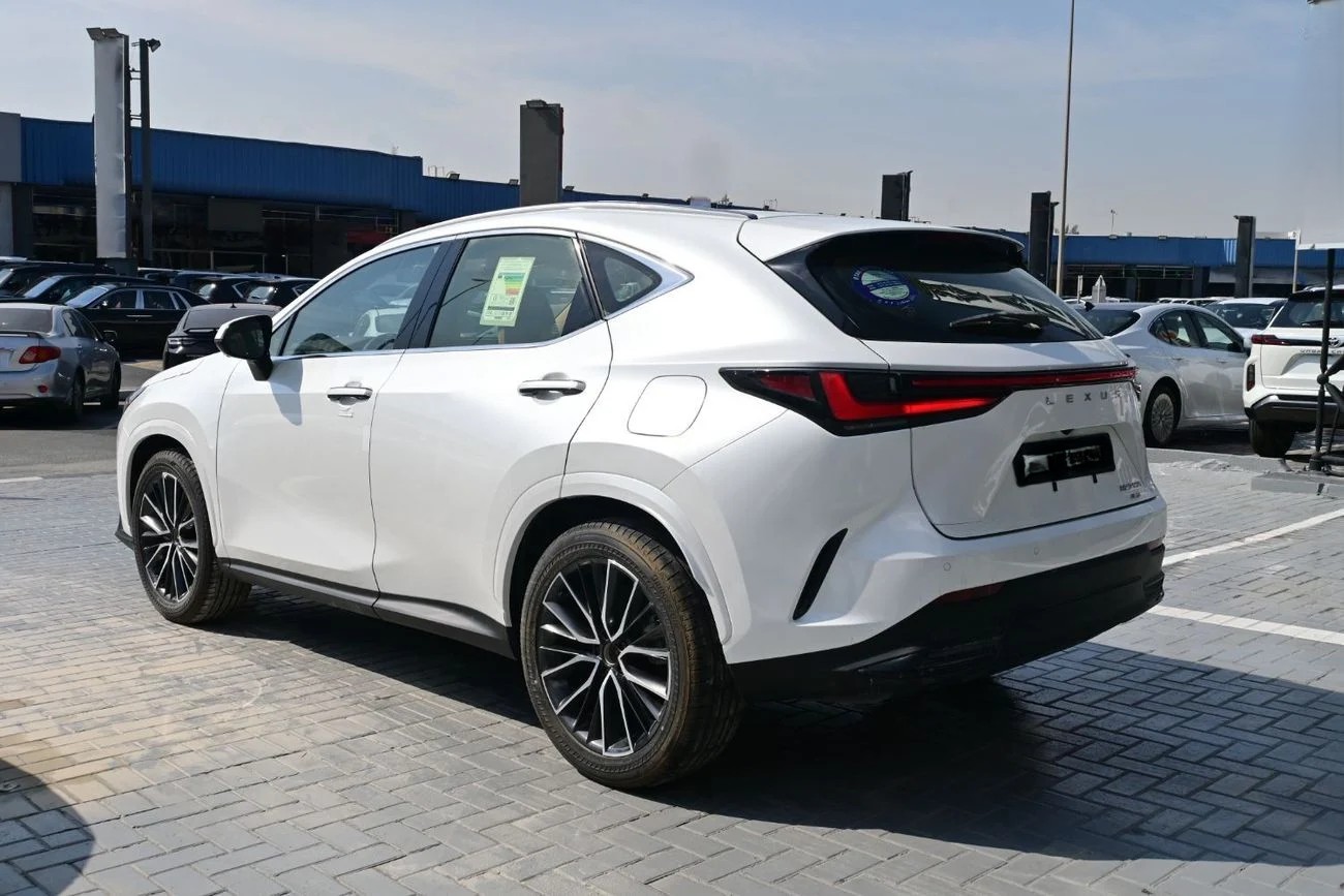 Lexus NX350h Platinum 2.5L Hybrid AWD, Model 2025