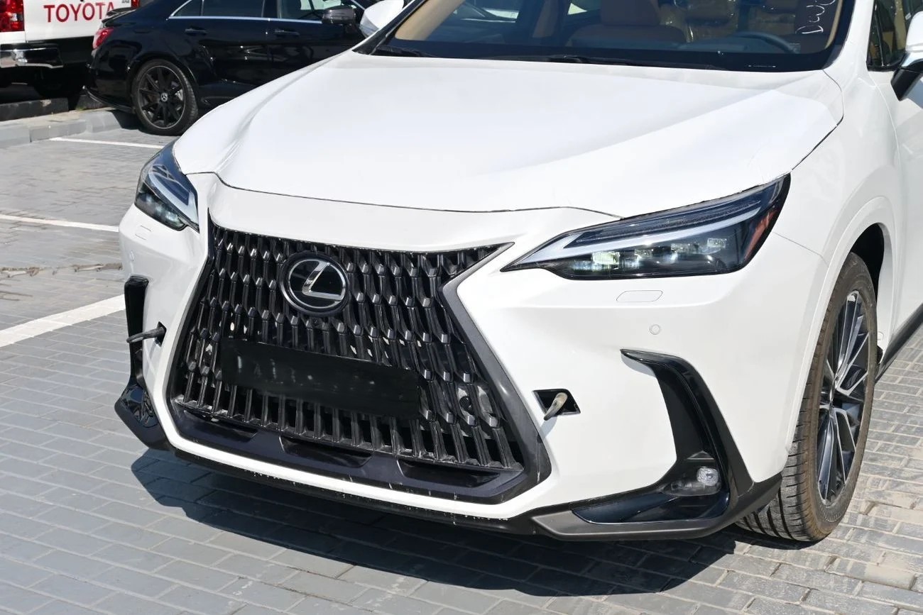 Lexus NX350h Platinum 2.5L Hybrid AWD, Model 2025