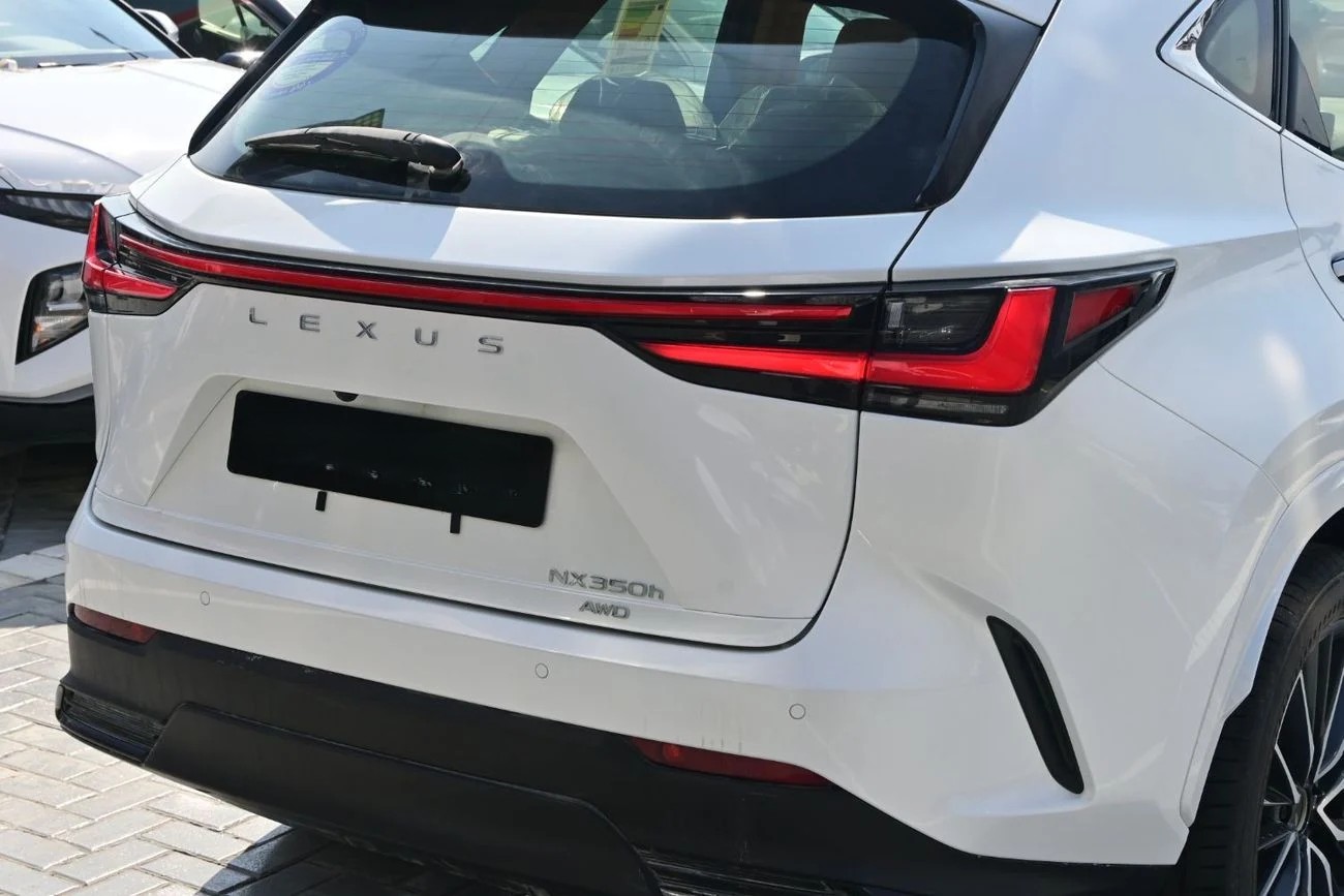 Lexus NX350h Platinum 2.5L Hybrid AWD, Model 2025