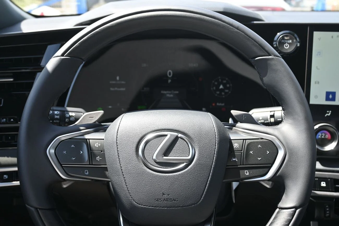 Lexus RX350h Platinum 2.5L Hybrid, AWD, Model 2025 _ white