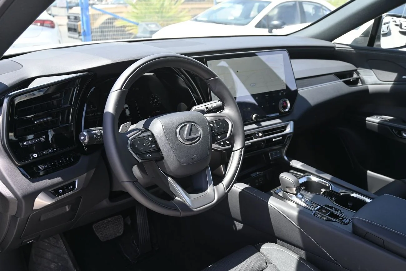 Lexus RX350h Platinum 2.5L Hybrid, AWD, Model 2025 _ white