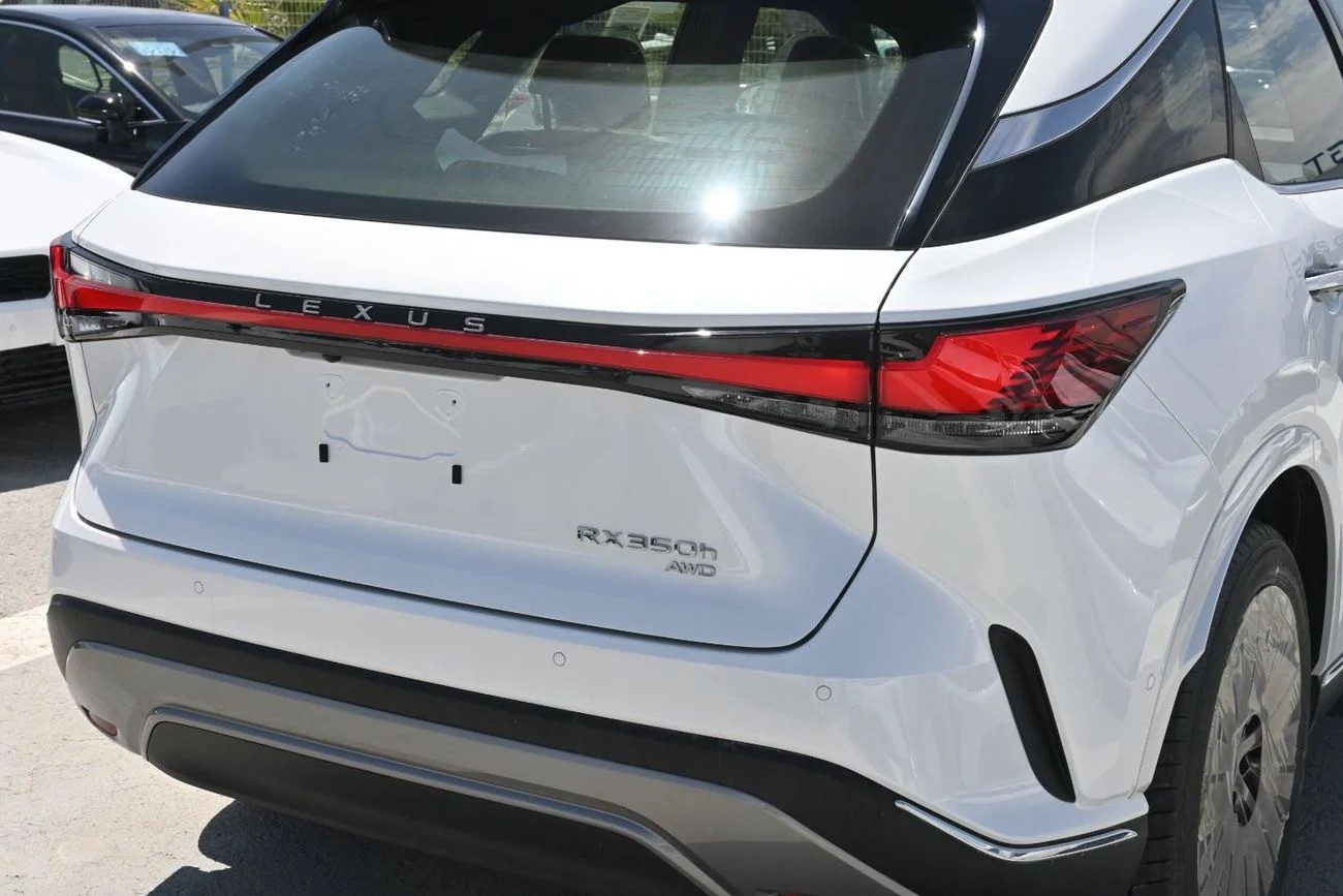 Lexus RX350h Platinum 2.5L Hybrid, AWD, Model 2025 _ white