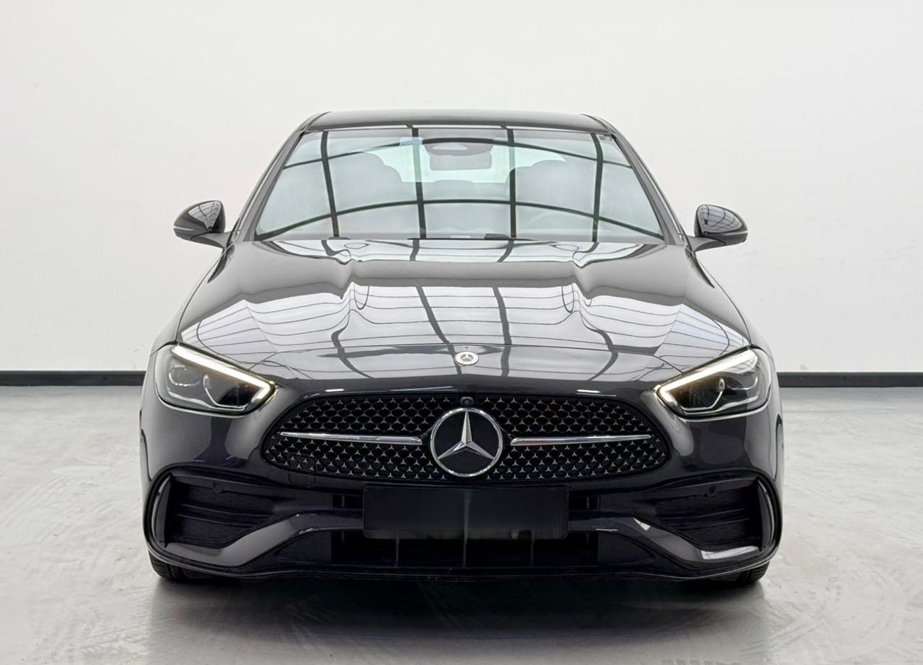 Mercedes Benz C200 2025 _black