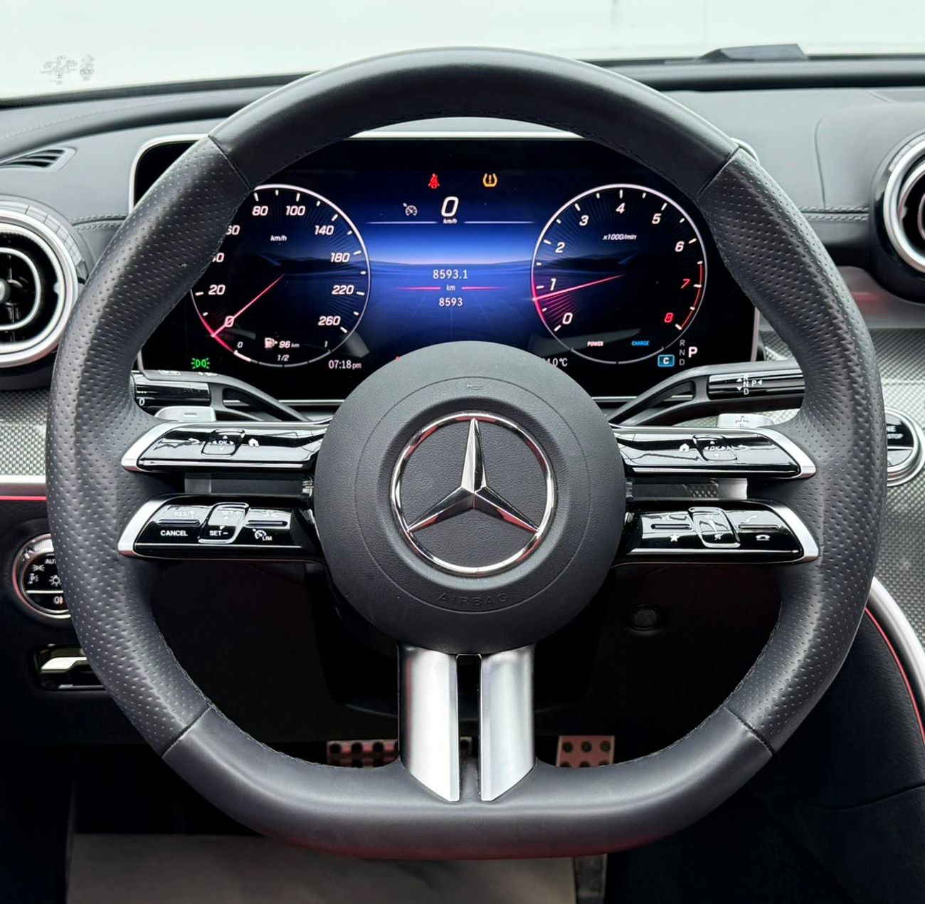 Mercedes Benz C200 2025 _black