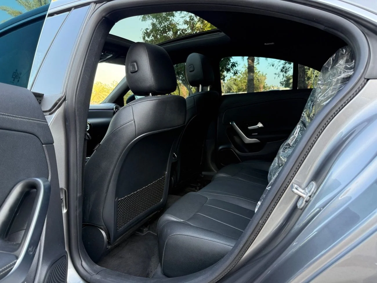 Mercedes Benz CLA250 Premium + 2.0L 2026