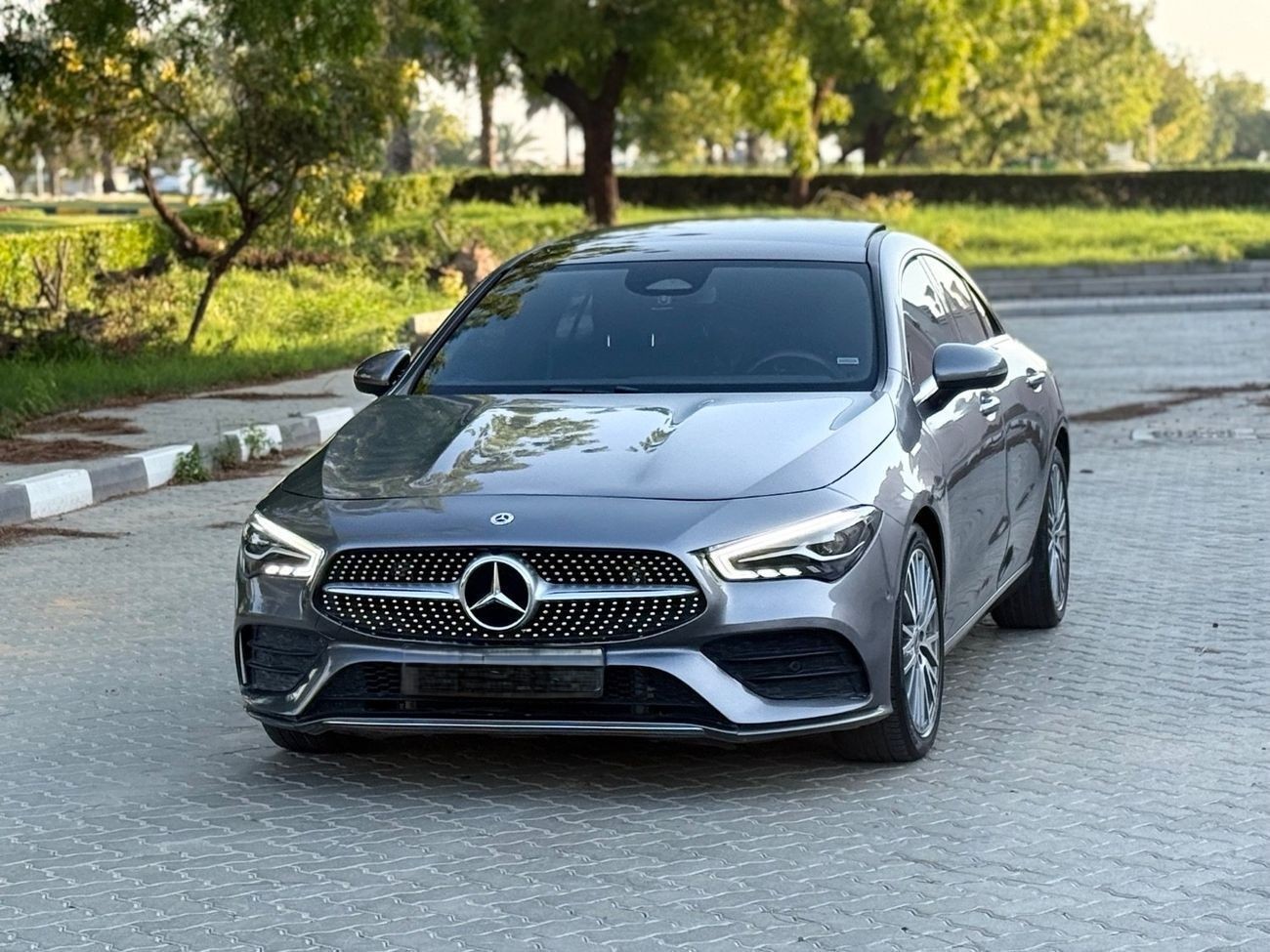Mercedes Benz CLA250 Premium + 2.0L 2026