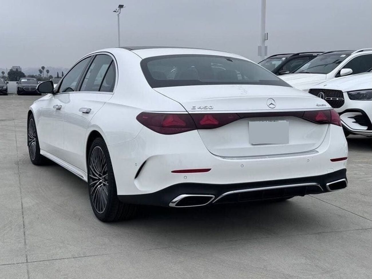 Mercedes Benz E 450 PREMIUM PLUS 4MATIC