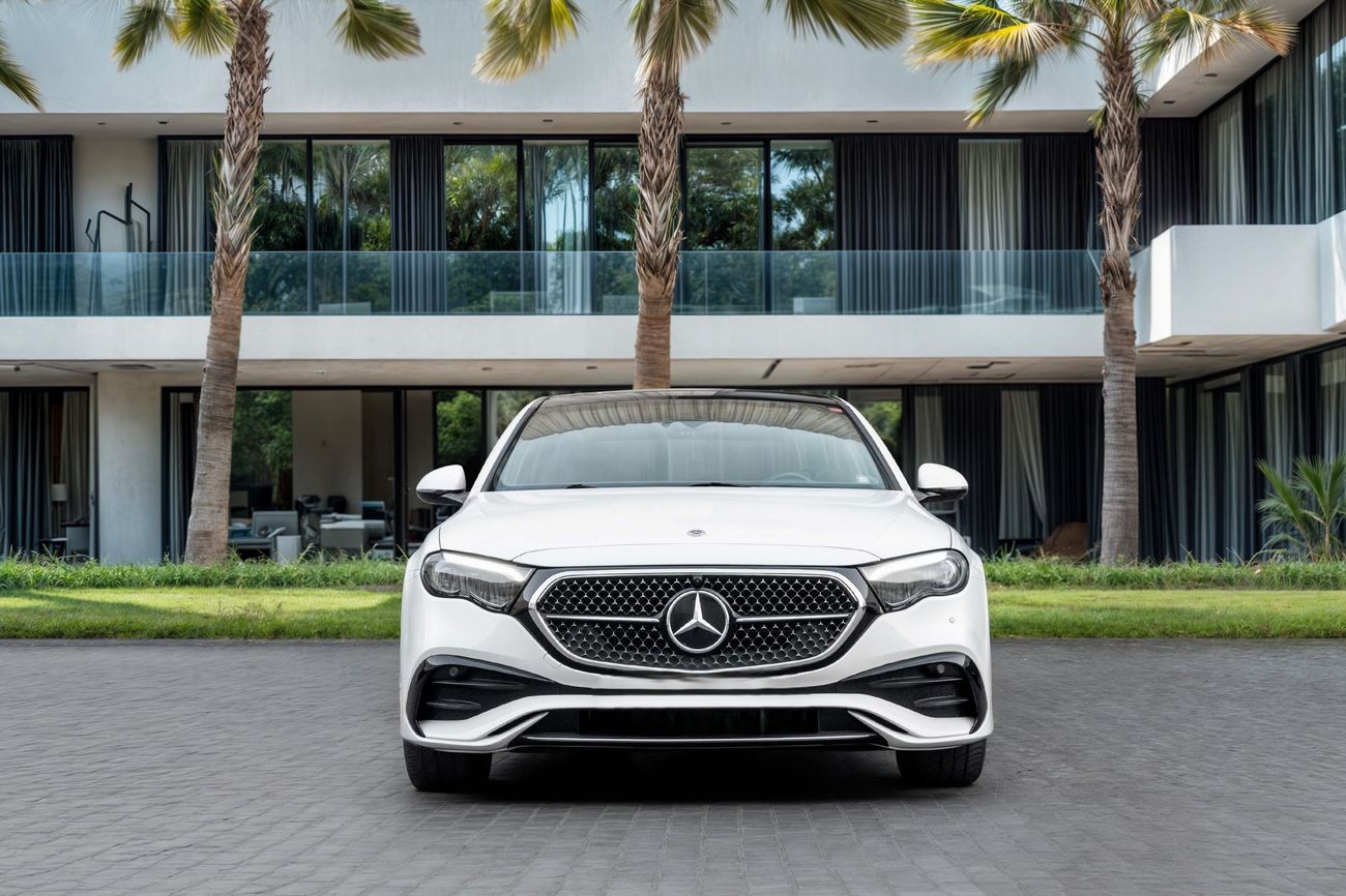Mercedes Benz E200  AMG 2026