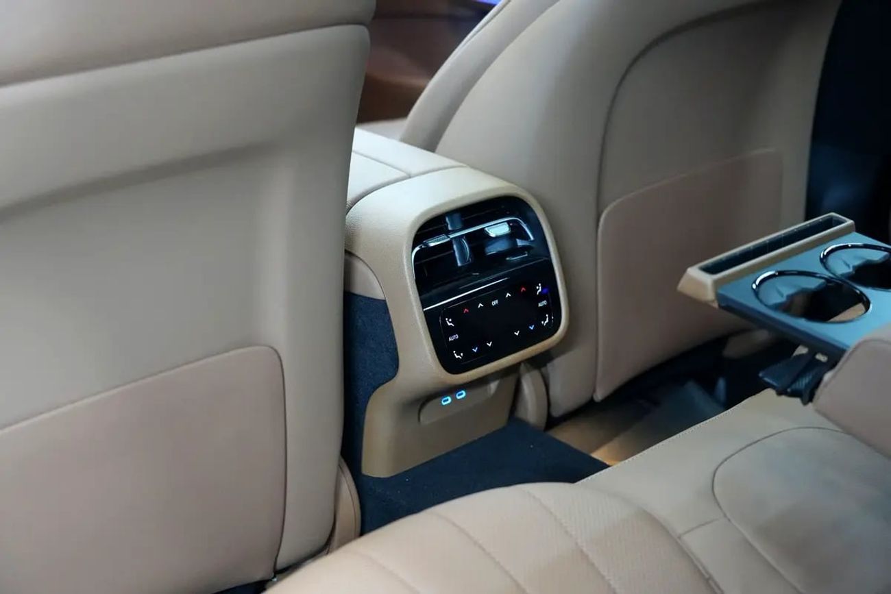 Mercedes Benz E300 2026
