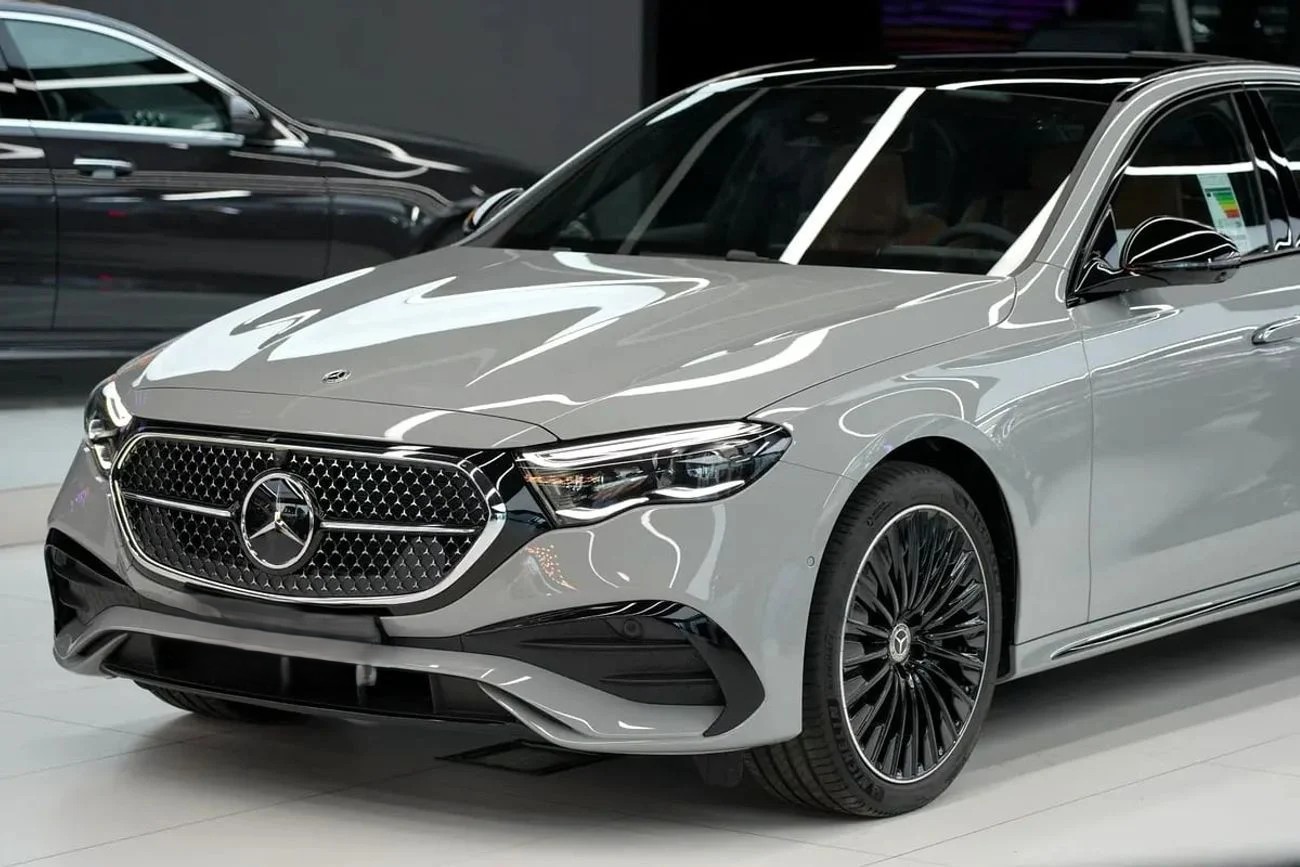 Mercedes Benz E300 2026