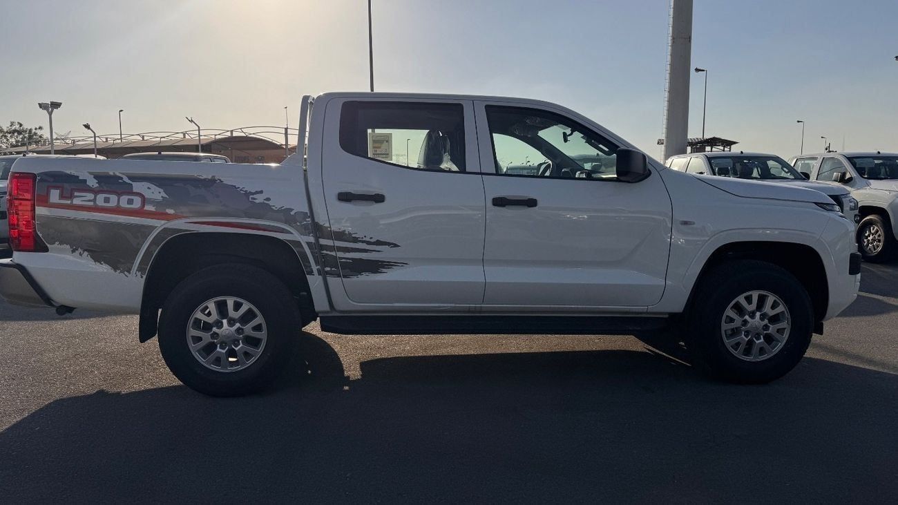 Mitsubishi  L200 2.4L med option diesel A/T