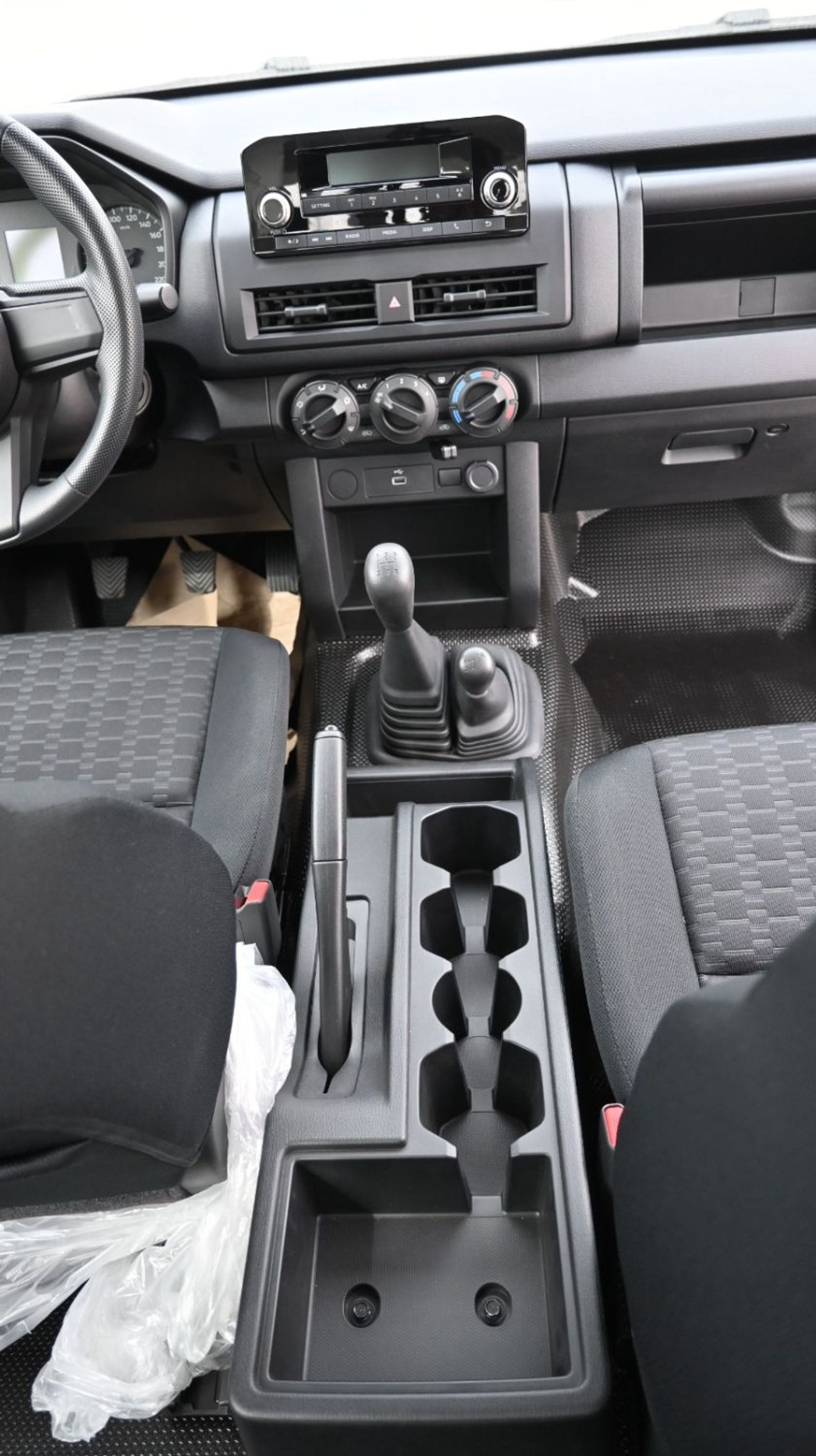 Mitsubishi L200 DIESEL - BASIC OPTION, MANUAL  2026