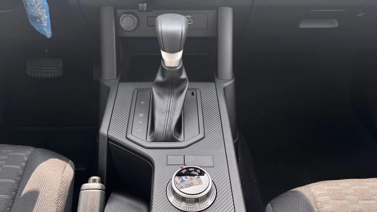 Mitsubishi L200 at GLX DCABIN 2.4L DIESEL 4X4  2026