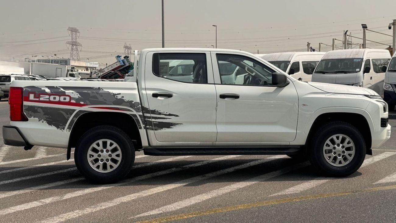 Mitsubishi L200 at GLX DCABIN 2.4L DIESEL 4X4  2026
