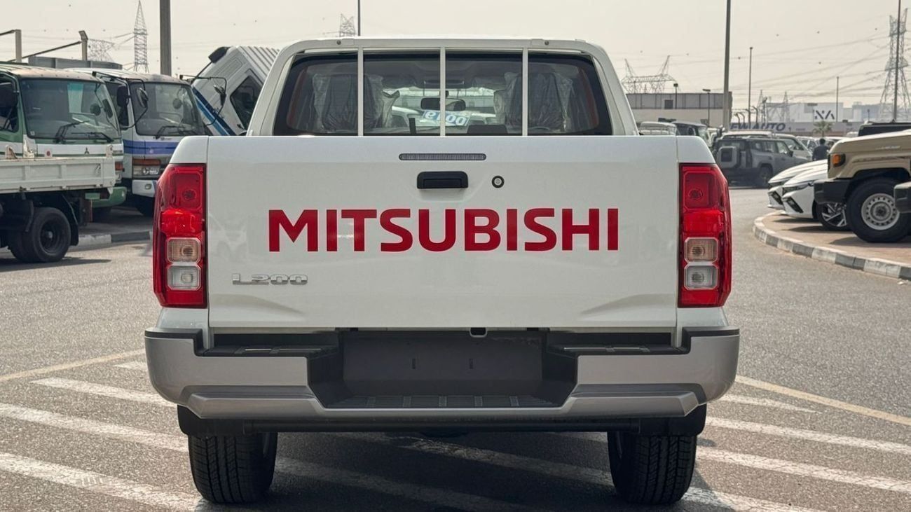 Mitsubishi L200 at GLX DCABIN 2.4L DIESEL 4X4  2026