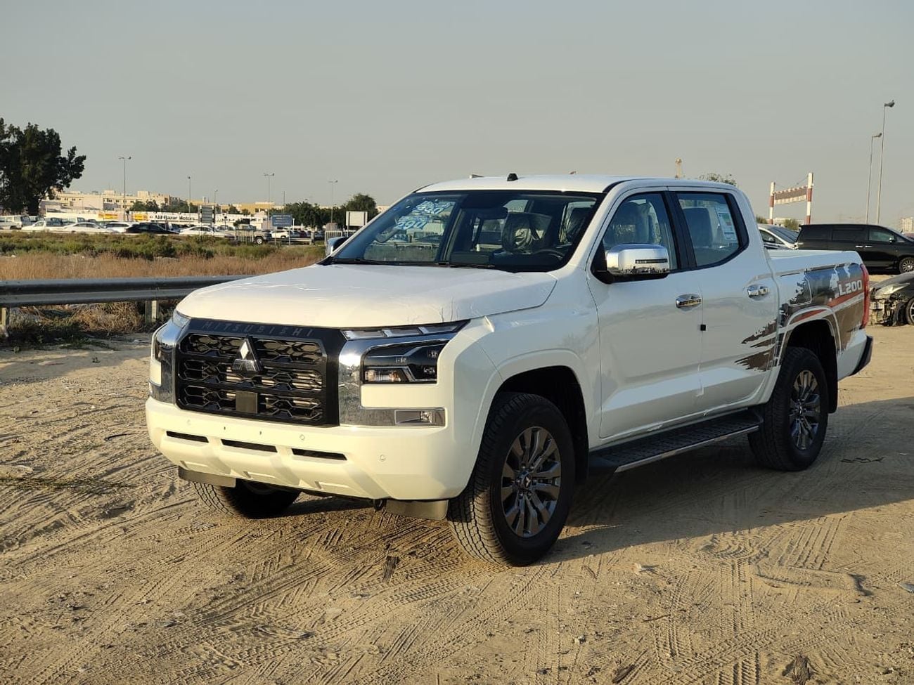 MITSUBISHI L200 H-LINE 2.4L PICKUP 4WD 2026